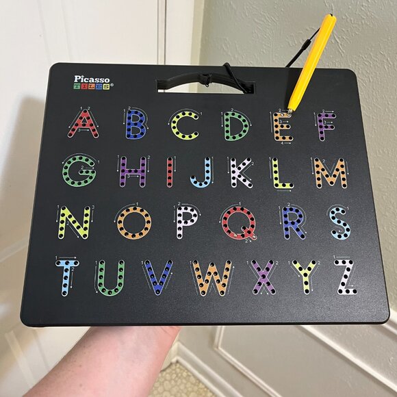 Picasso Tiles - Magnetic Drawing Board - 2 in 1 - Alphabet - ABC & abc - Picture 1 of 4